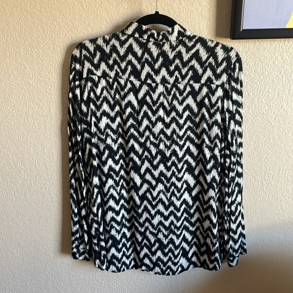 H&M Button Up Blouse - Picture 3 of 3